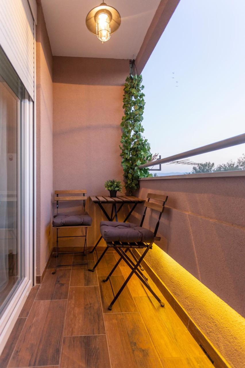 Park Apartment Novi Sad Buitenkant foto